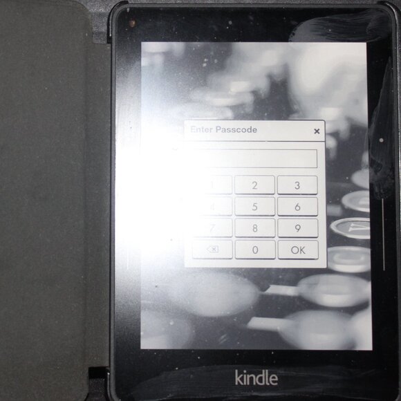 Amazon Kindle Voyager - Picture 3 of 9